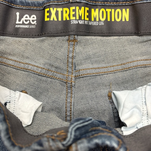 Lee Jeans Men Blue Extreme Motion Athletic Fit Tapered Leg Stretch MVP Sz 36/29 - Picture 2 of 5